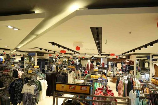 Central Gondolas & Wall Feature Bays